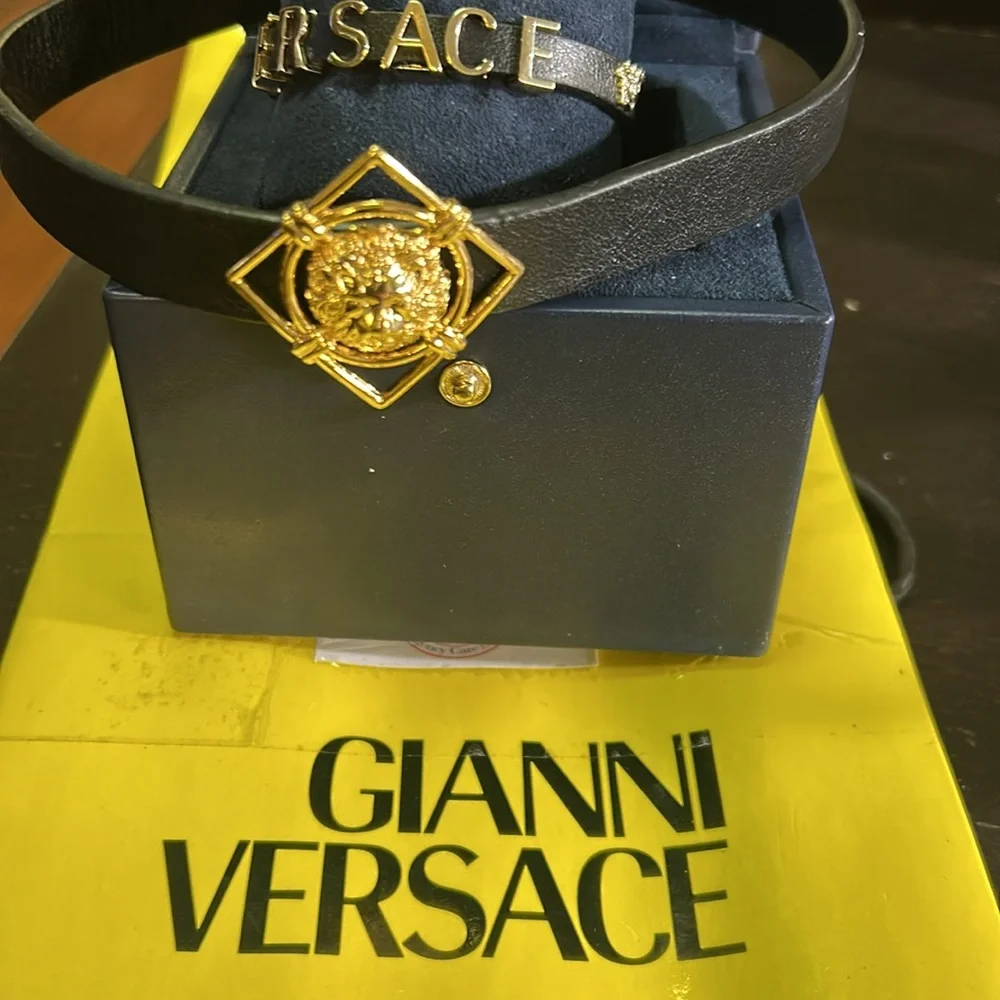 Versus Versace Black‎ Leather necklace